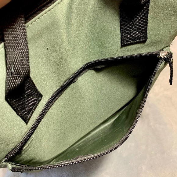 DSW Overnight Bag - Picture 6 of 7